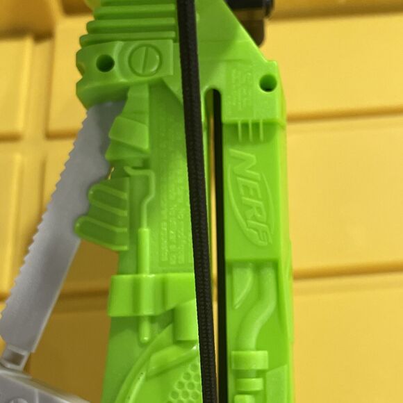 Nerf Zombie Strike Wrathbolt Crossbow Toy Hasbro 2017 One Round - Picture 10 of 12